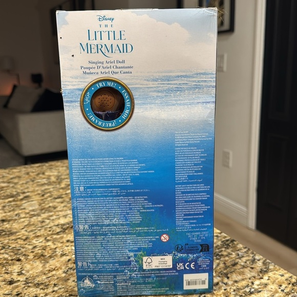 Disney Parks Live Action Singing Little Mermaid Ariel Doll NEW in box - Picture 5 of 6